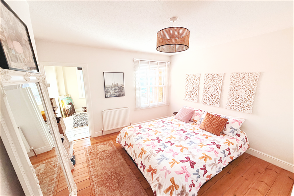 Property photo 3 of 15 Bedroom