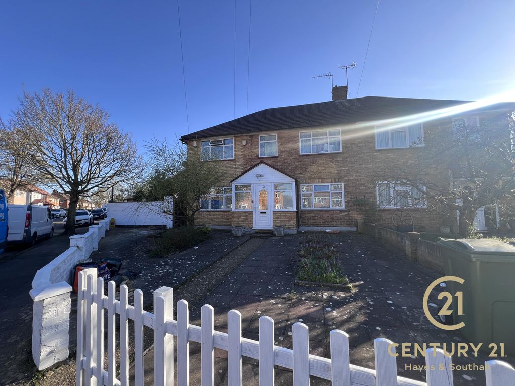 Property photo 1 of 12