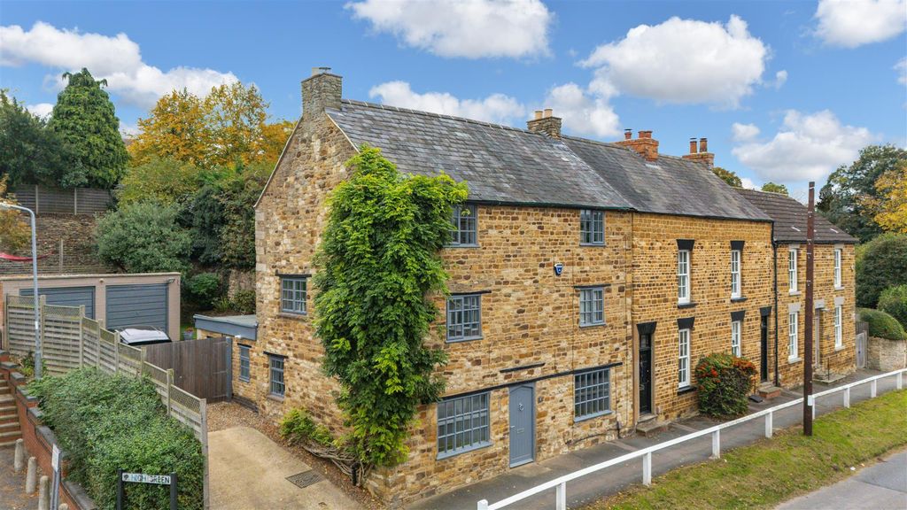 Property photo 1 of 36