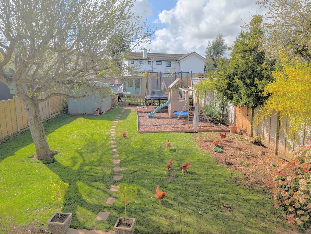 Property photo 2 of 23 8Cda2553-81Aa-4844-9455-A2Eed77Bea83
