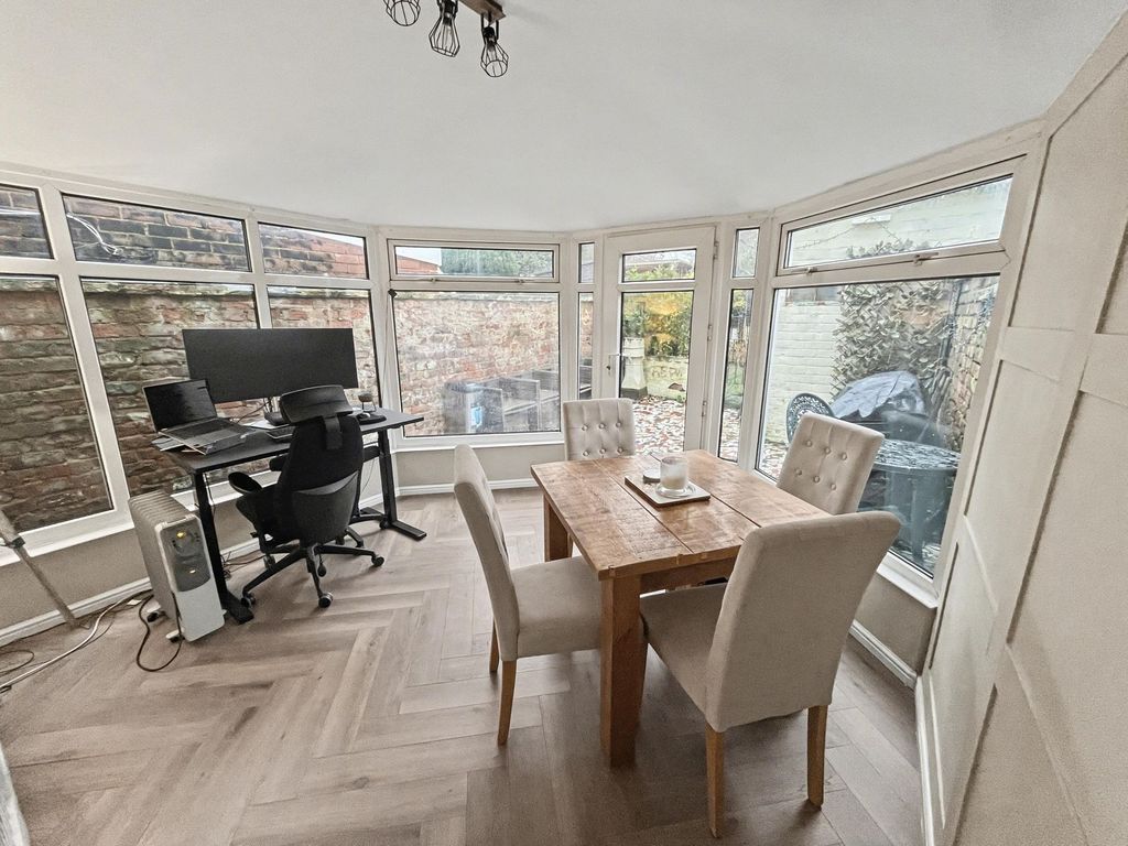 Property photo 3 of 29