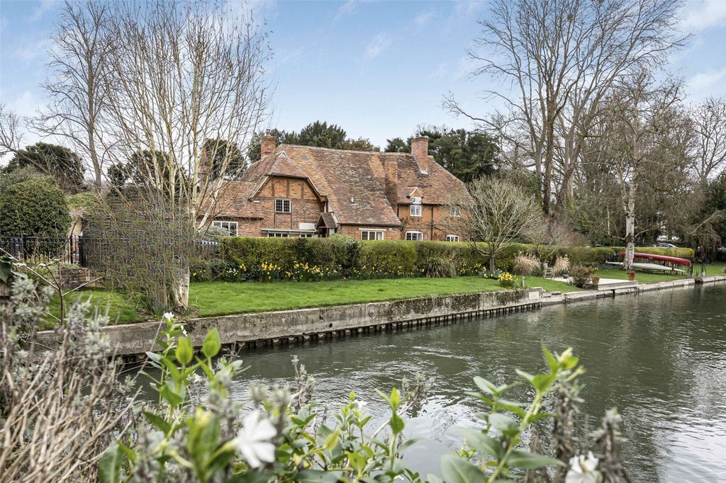 Property photo 1 of 41 Front