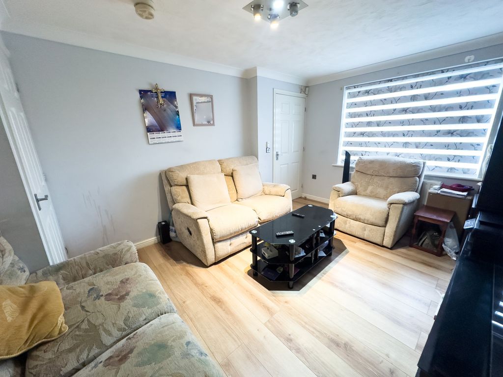 Property photo 3 of 16 Photograph