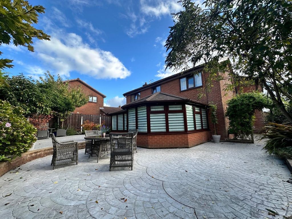 Property photo 2 of 24