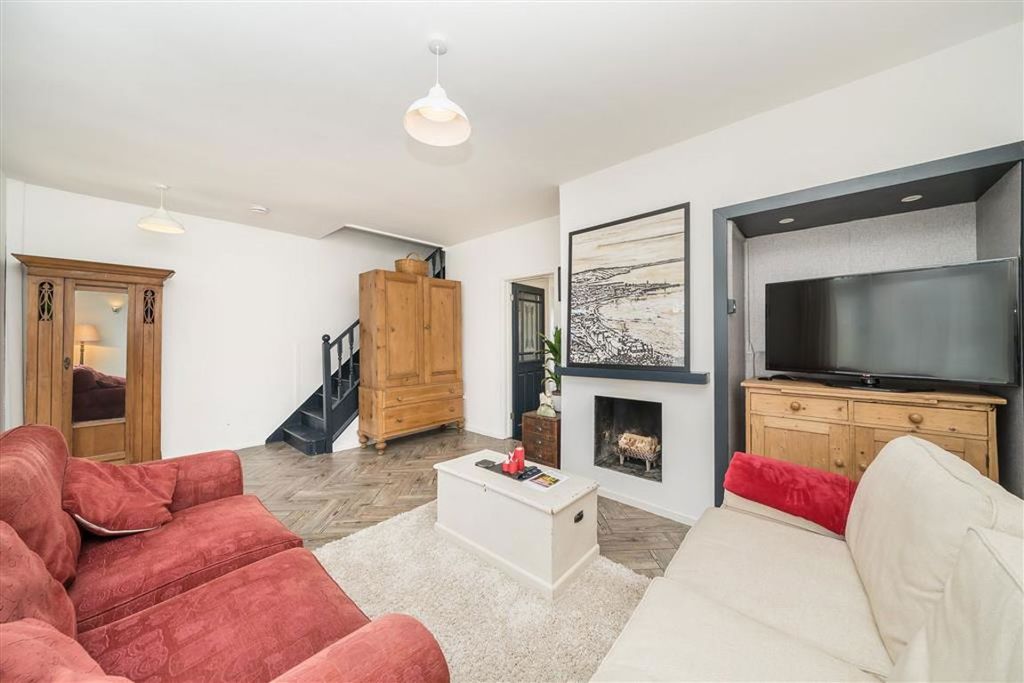 Property photo 3 of 7