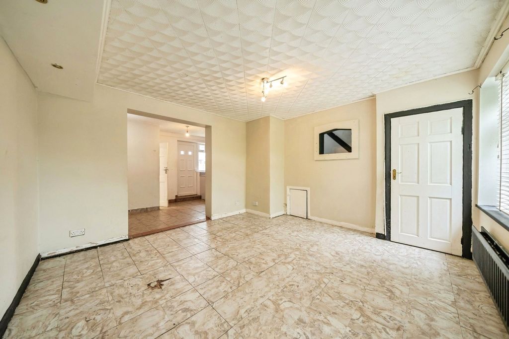 Property photo 2 of 14 Living Room