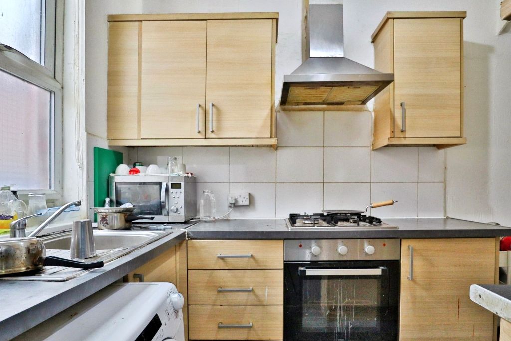 Property photo 1 of 6