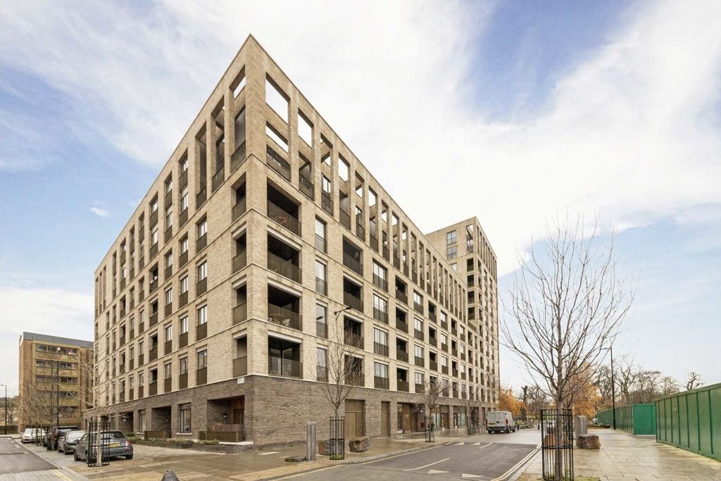 Property photo 1 of 7