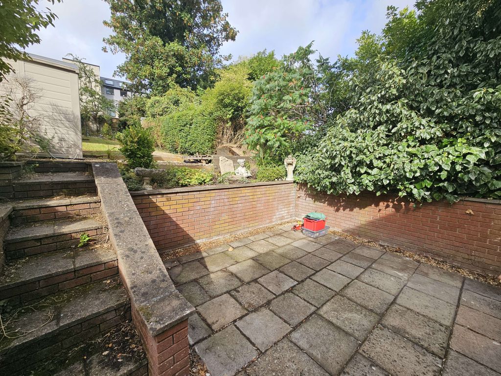 Property photo 1 of 13 3 Bedroom Semi Detatched For Rent