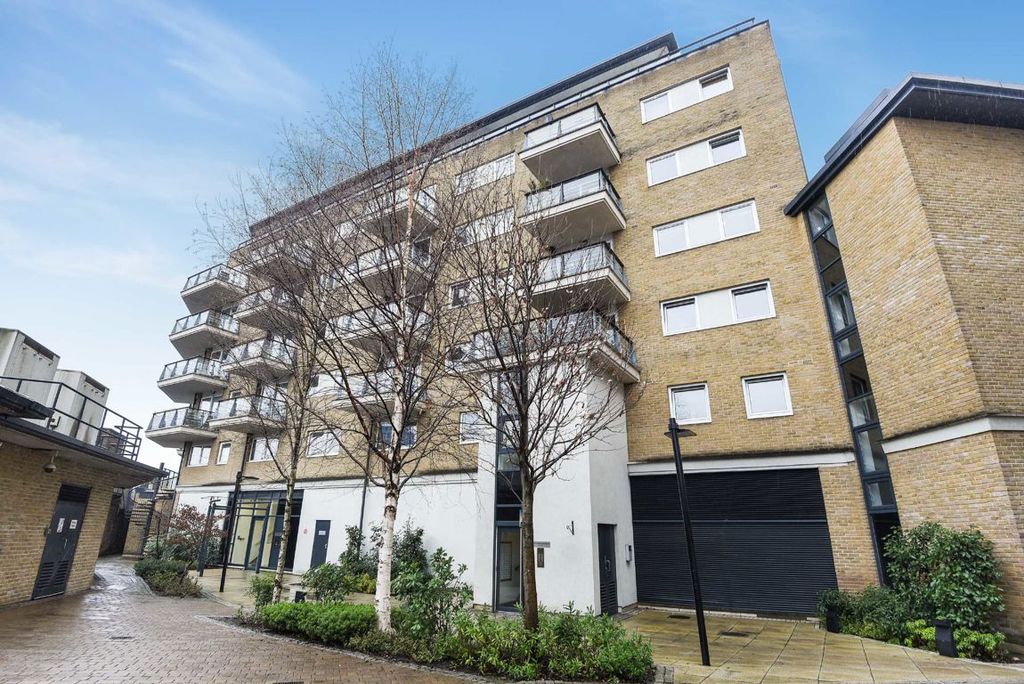 Property photo 1 of 5