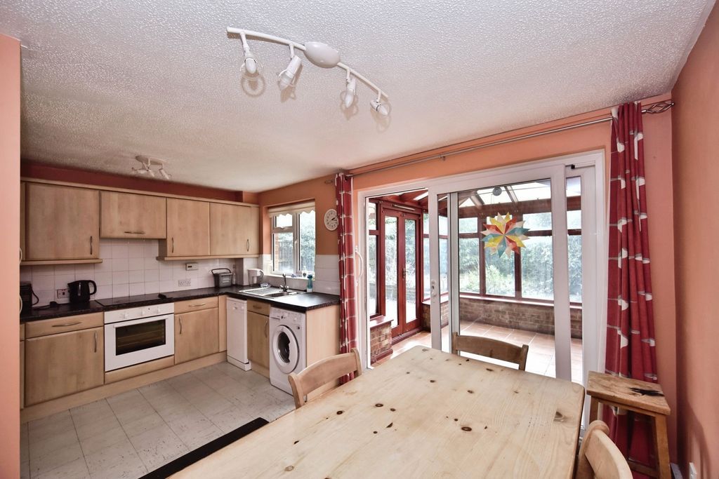 Property photo 2 of 17 Pbox-Img.Jpg