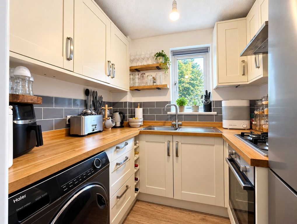 Property photo 2 of 10 Picture No. 04