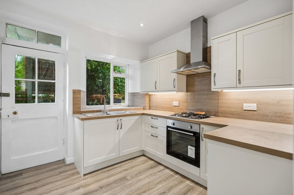 Property photo 3 of 15 Picture No. 05