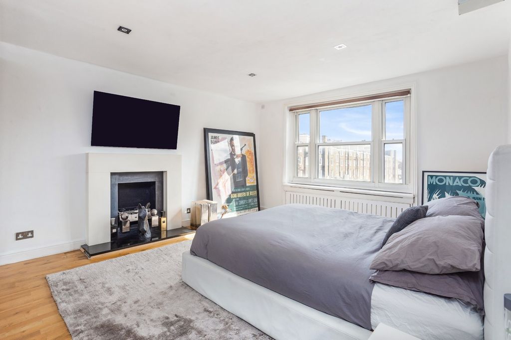 Property photo 3 of 9