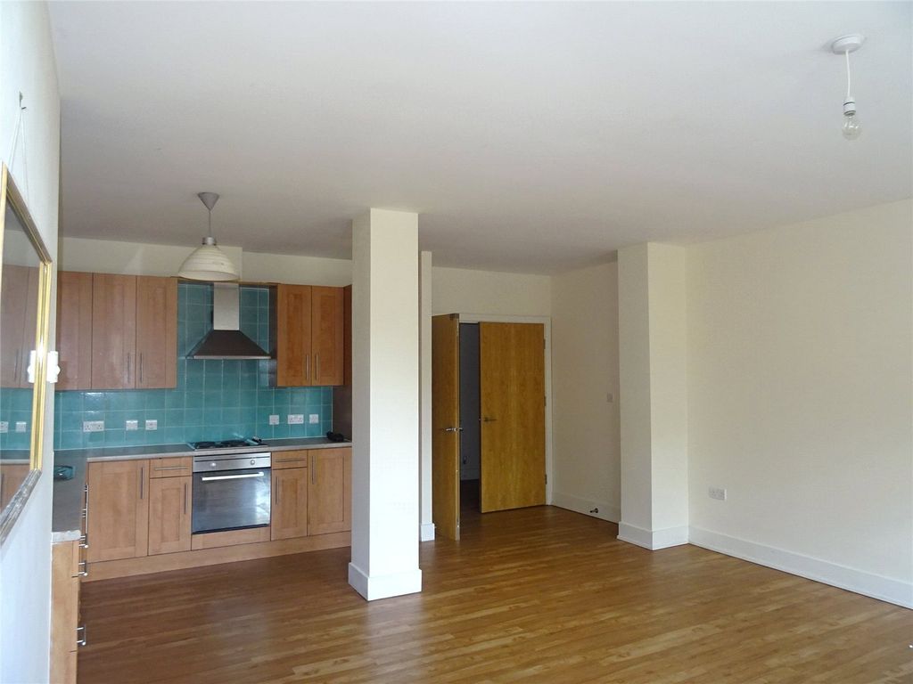 Property photo 3 of 6 Picture No. 08