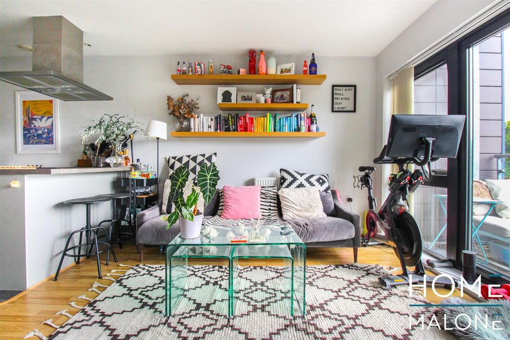 Property photo 1 of 26