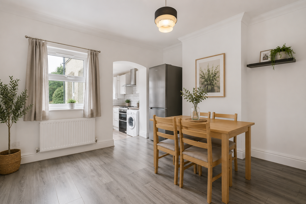 Property photo 3 of 11 Dining Room