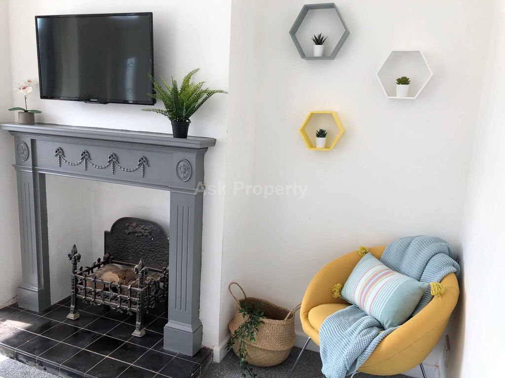 Property photo 3 of 4