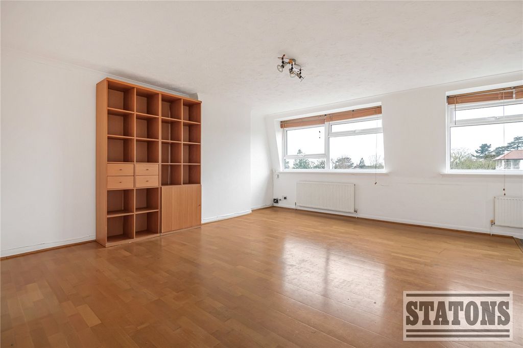 Property photo 2 of 10 Picture No. 15