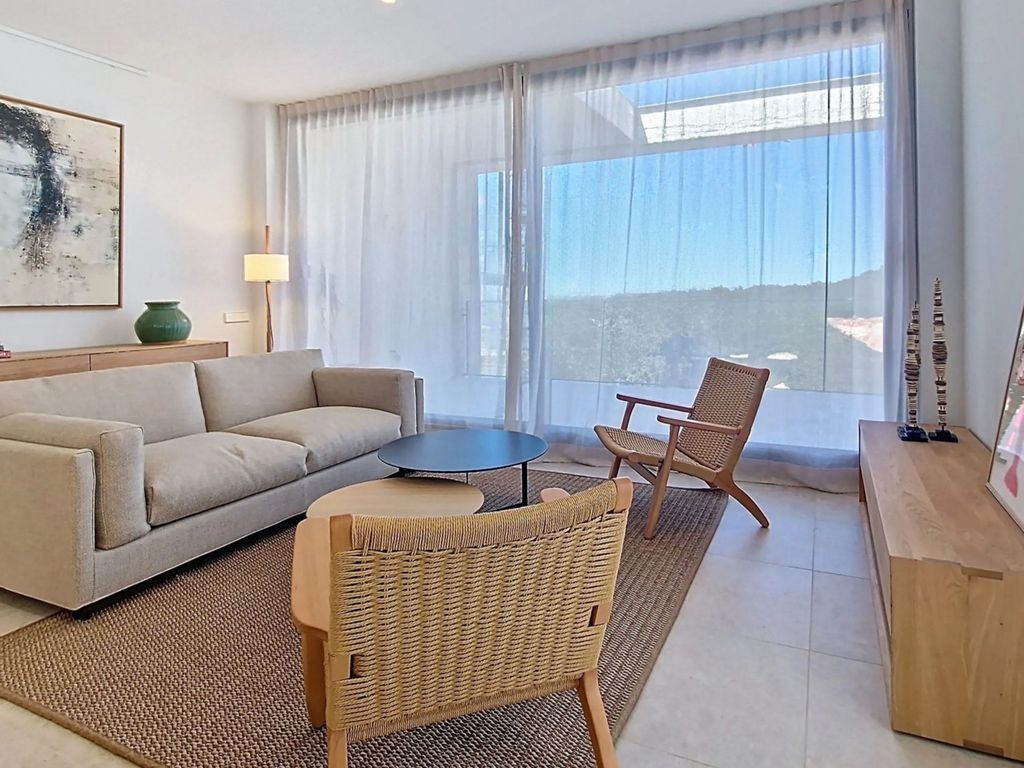 Property photo 3 of 22