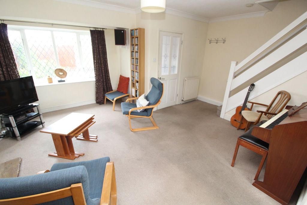 Property photo 3 of 19