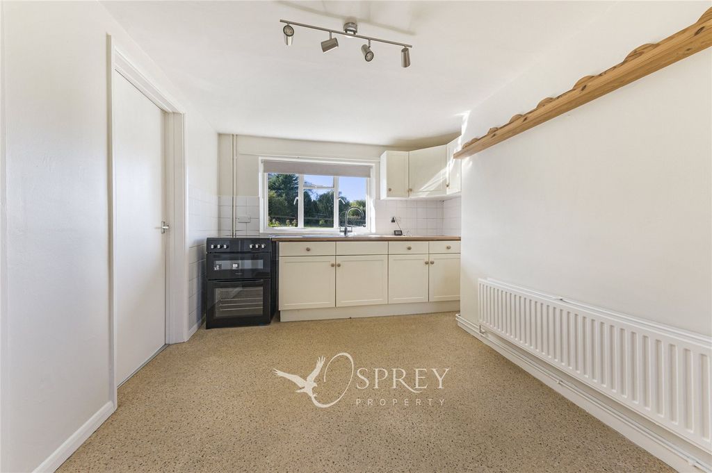 Property photo 3 of 16 Picture No. 26