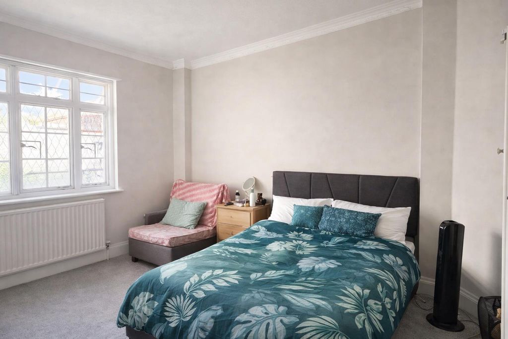 Property photo 3 of 5 Nw11111.Png