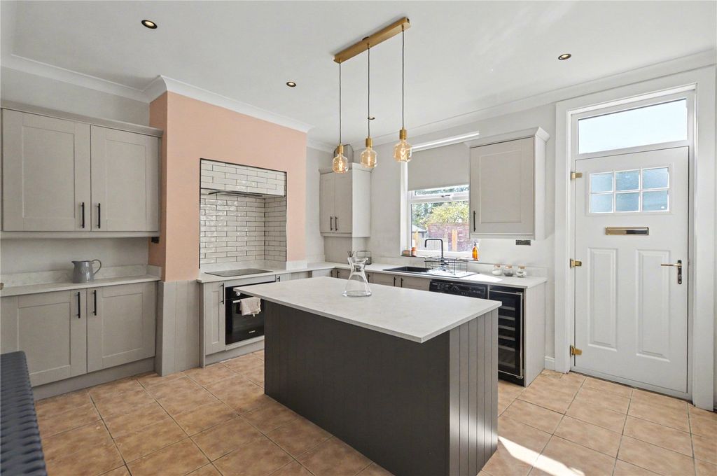 Property photo 3 of 9 Picture No. 06