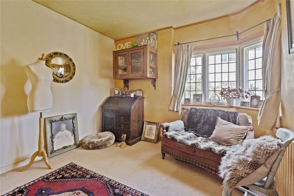 Property photo 3 of 15 Dining Room