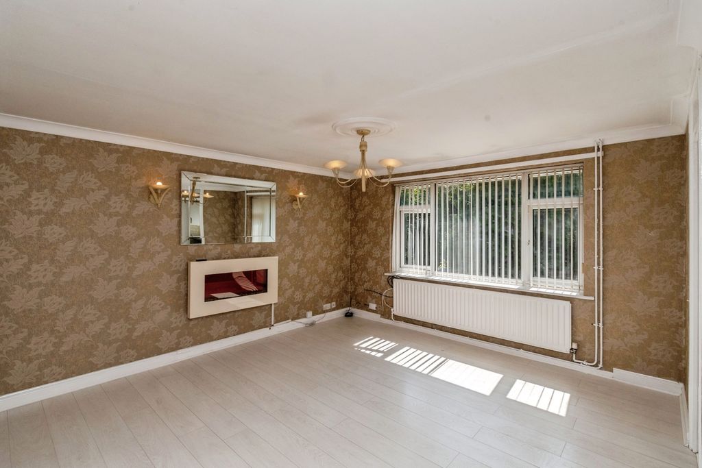 Property photo 3 of 14 Pbox-Img.Jpg
