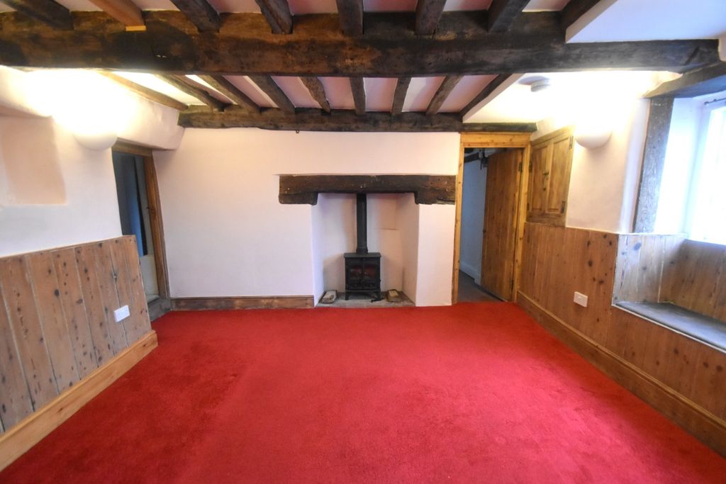 Property photo 2 of 12 Calverleigh Seddons