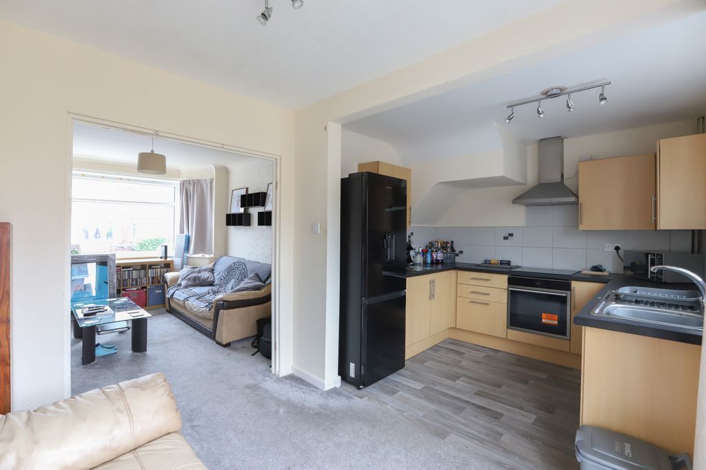 Property photo 1 of 16 Kitchen Diner