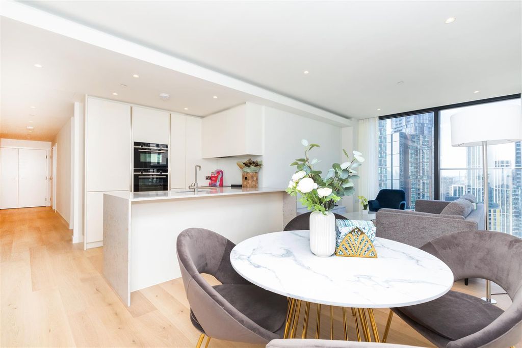 Property photo 1 of 12 1505 Hampton Tower-10.Jpg