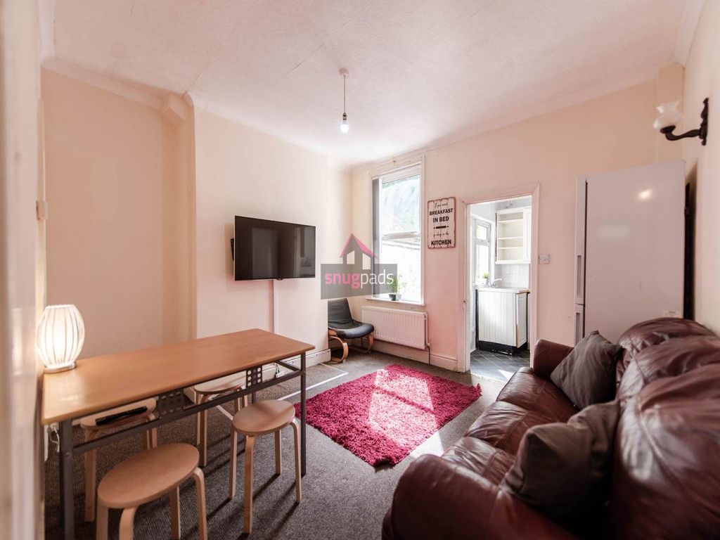 Property photo 2 of 8 2