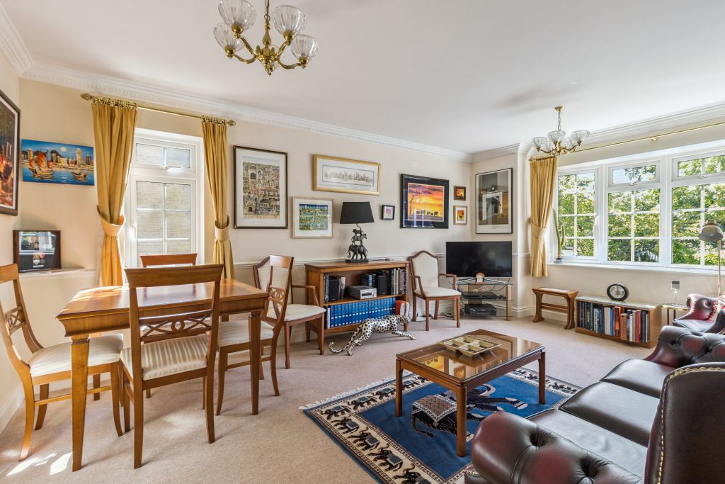 Property photo 2 of 13