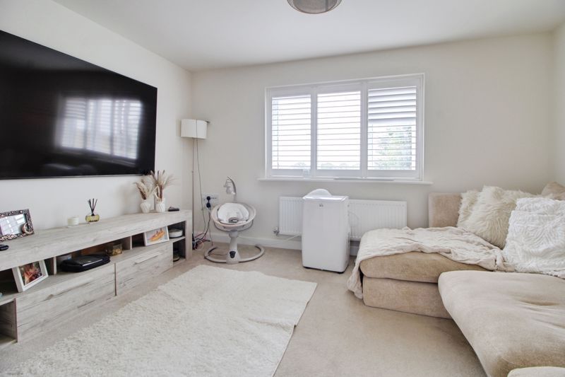 Property photo 2 of 15 Photo 3