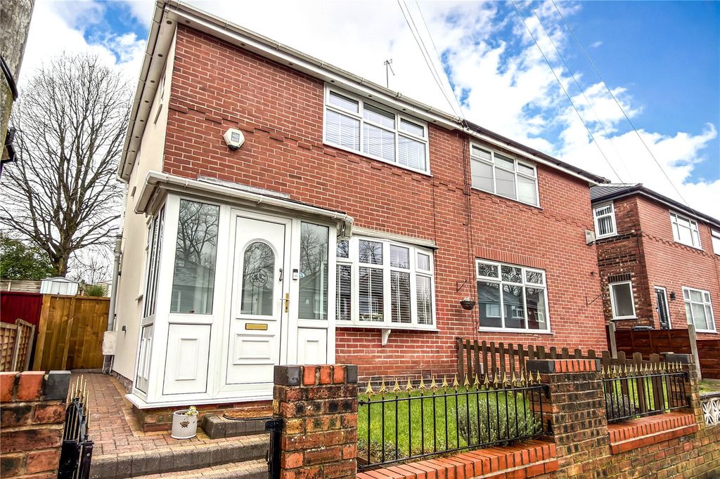 Property photo 2 of 20 External