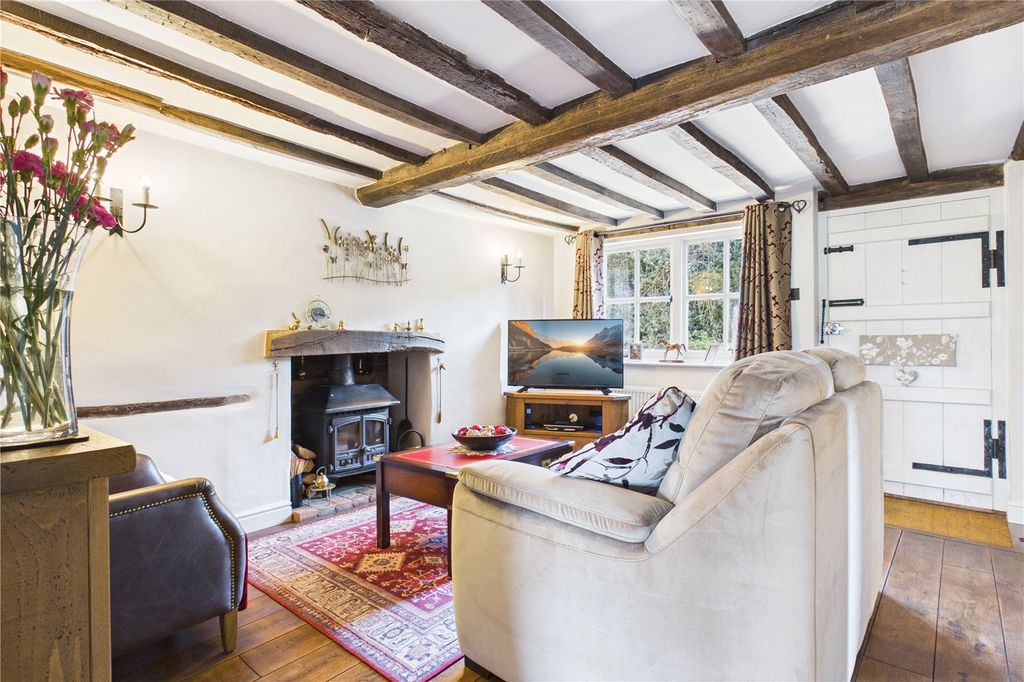 Property photo 2 of 17 Living Room