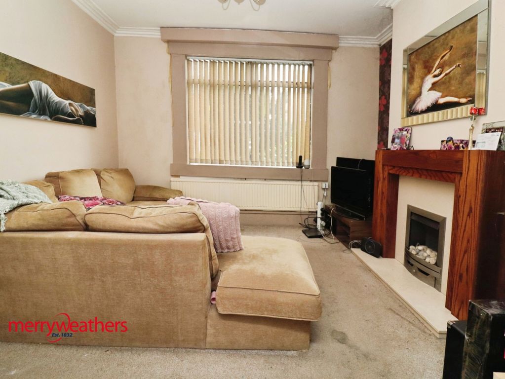 Property photo 2 of 7 Lounge