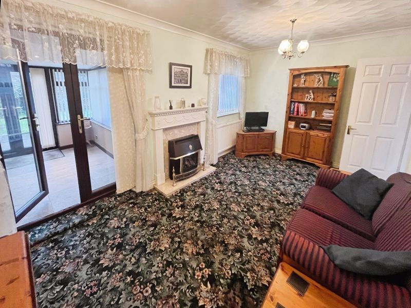 Property photo 2 of 12 Lounge