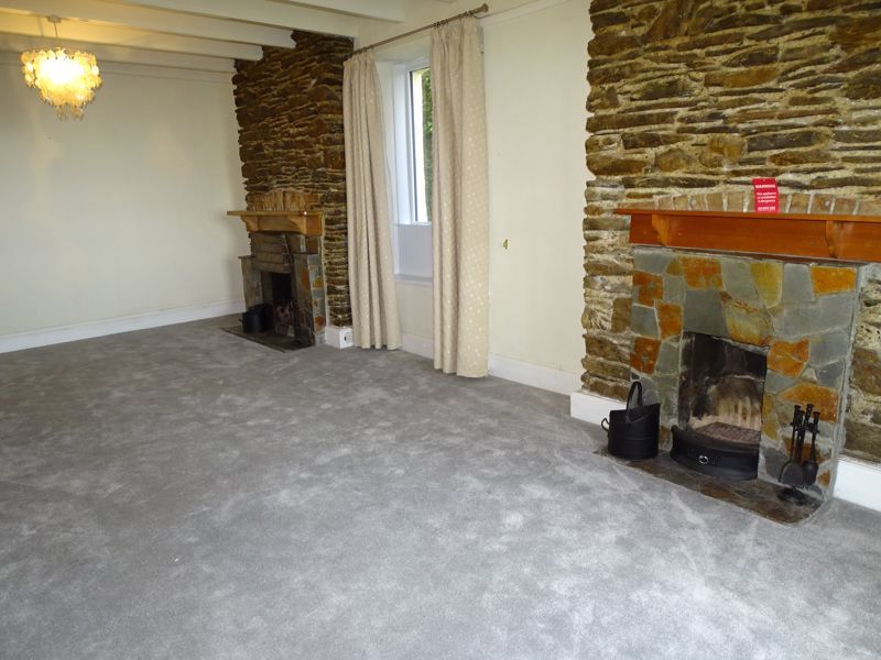 Property photo 3 of 15 Photo 6