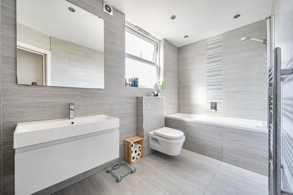 Property photo 3 of 17 1441393-15-69d910...