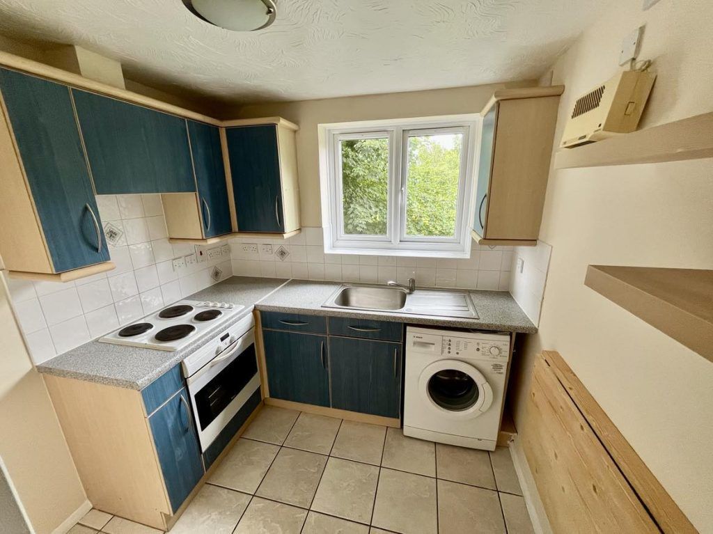 Property photo 2 of 8