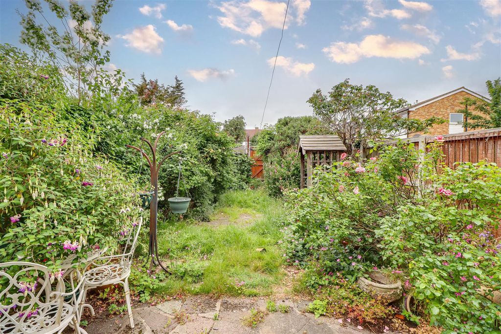 Property photo 2 of 22