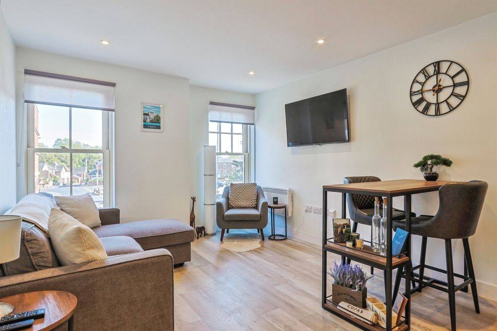 Property photo 3 of 17