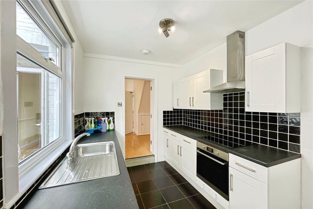 Property photo 3 of 17 Photography