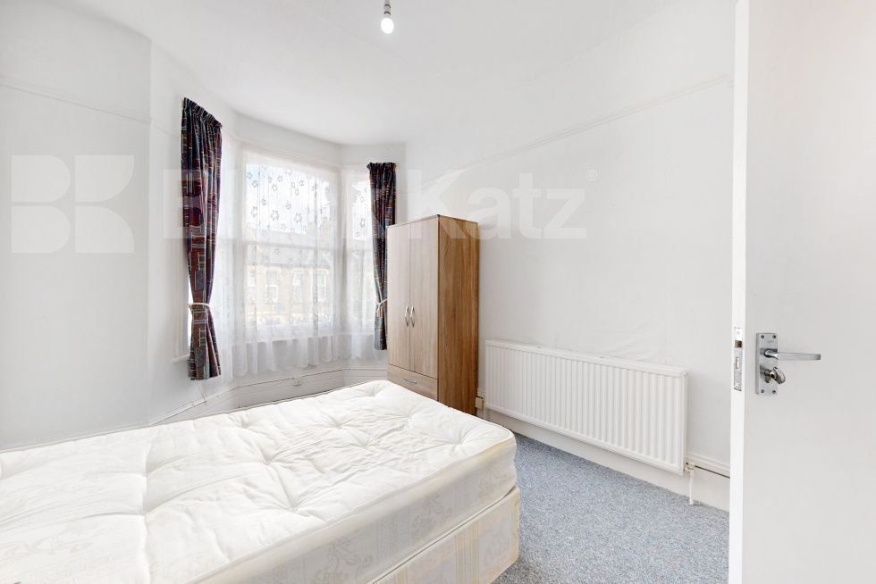 Property photo 3 of 8
