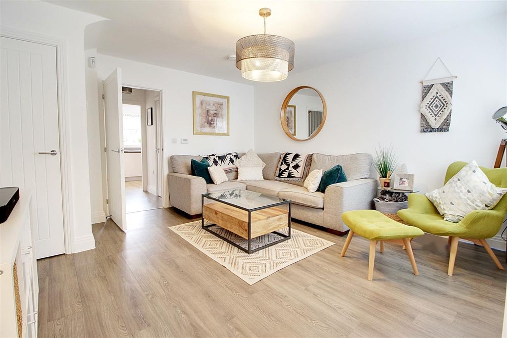 Property photo 3 of 24 Img_0638-Img_0640.Jpg