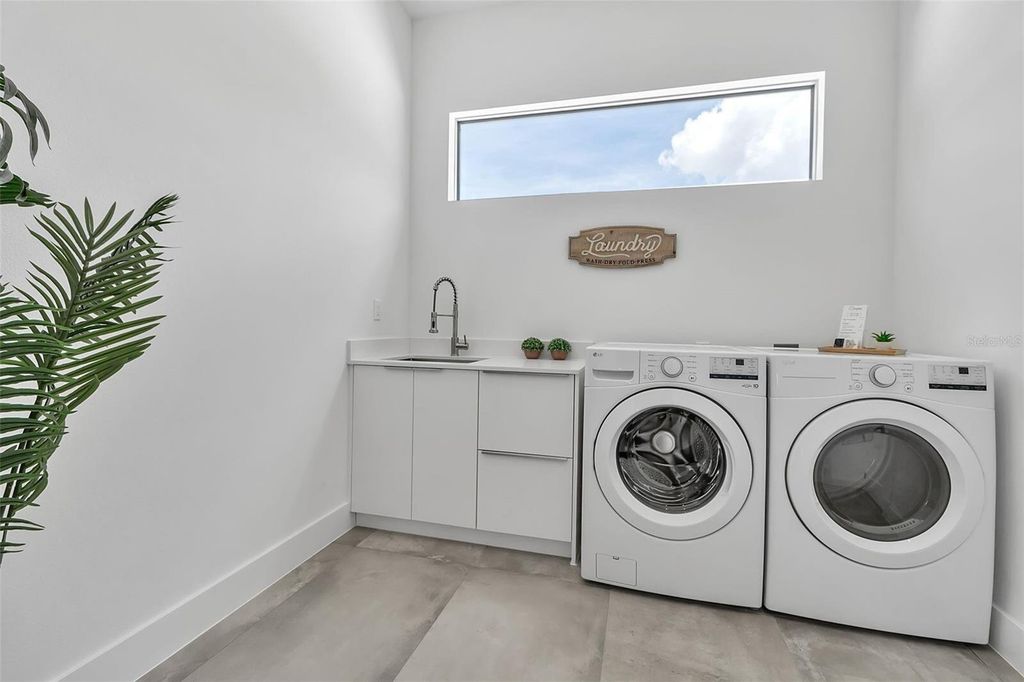 Property photo 2 of 3 <Alttext/>