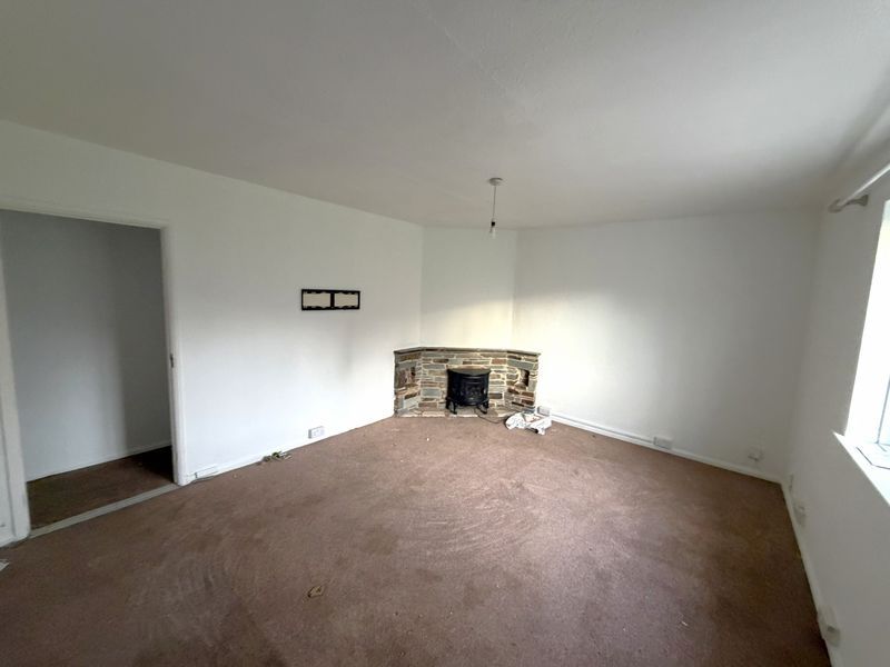 Property photo 3 of 7 Photo 7